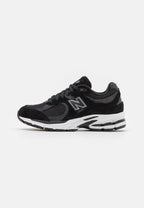 New Balance M2002 UNISEX - Sneakers - black