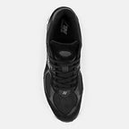 New Balance M2002 UNISEX - Sneakers - black