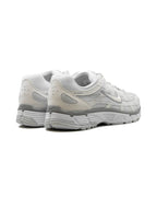 Nike P-6000 All white til Kvinde